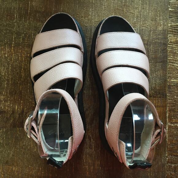 Dr Martens Clarissa II Quad Metallic Leather Shoe Womens 9 Light Pink Sandal - Picture 4 of 11